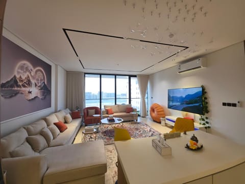 TV and multimedia, Living room, Seating area, air conditioner