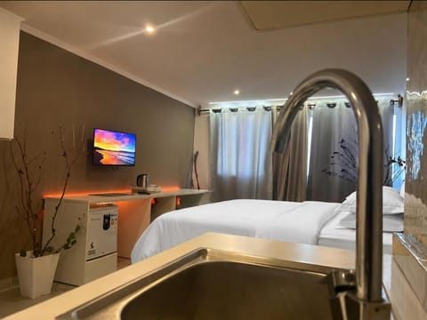 Bed, Living room, Bedroom, wardrobe