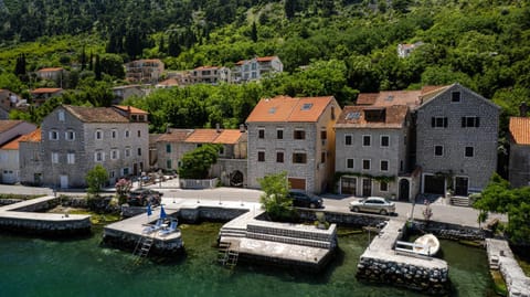 Property building, Day, Natural landscape, Bird's eye view, Sea view
