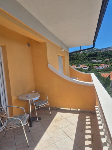 Rooms Neda Bed and Breakfast in Lika-Senj County