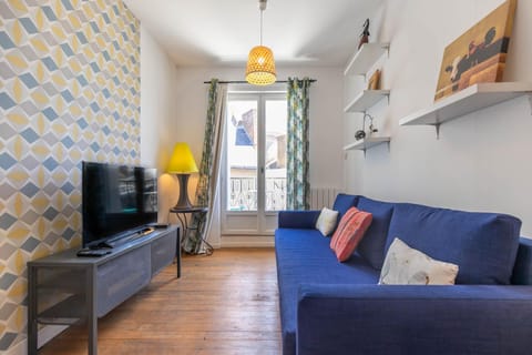 Communal lounge/ TV room, TV and multimedia, Balcony/Terrace, Living room, Seating area