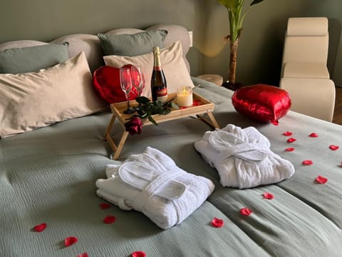 Bed, Decorative detail
