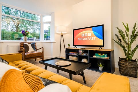 Communal lounge/ TV room, TV and multimedia, Living room