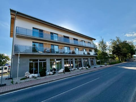Property building, Day, Street view