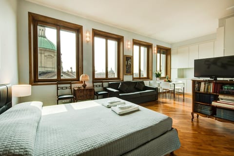 Living room, Bedroom