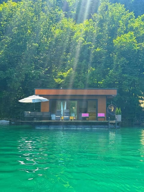 Property building, Day, Natural landscape, sunbed