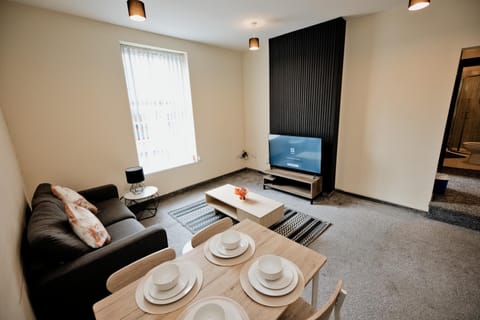 TV and multimedia, Living room, Dining area