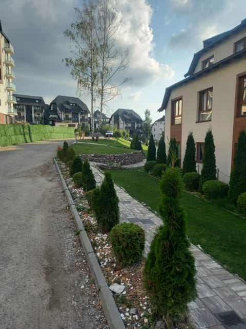 Property building, Spring