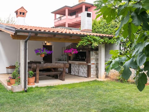 BBQ facilities, Garden