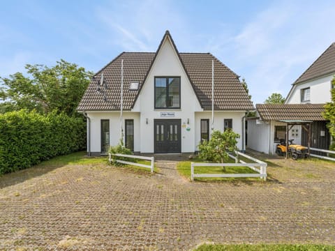 Property building, Summer