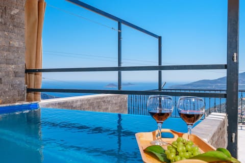 Sea view, Swimming pool