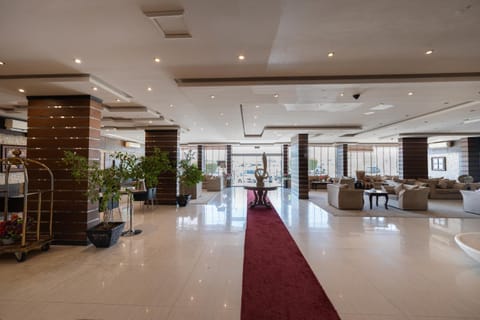 Facade/entrance, Lobby or reception, Shopping Area