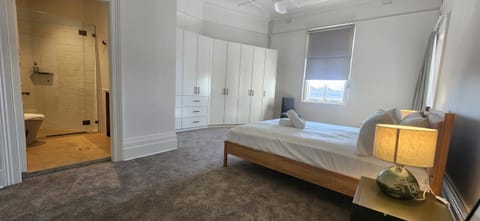Bed, Bathroom, Photo of the whole room, Bedroom, towels, wardrobe