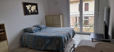 Living room, Bedroom