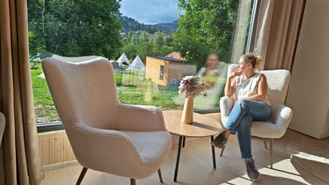 Patio, Day, People, Natural landscape, Garden, Living room, Seating area, Garden view, Mountain view, group of guests