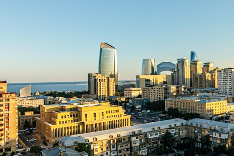 Day, City view, Sea view, Location