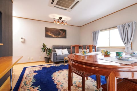 Living room, Diving
