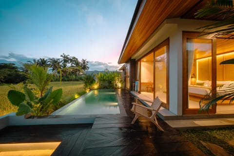Balcony/Terrace, Pool view, Swimming pool