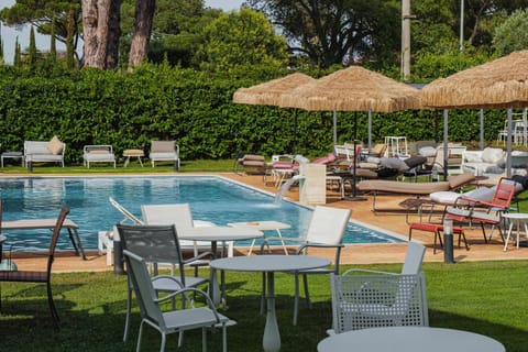 Garden, Swimming pool