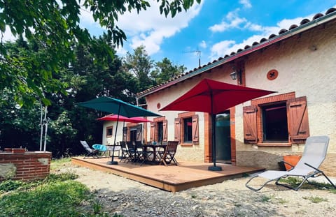 Property building, Patio, Garden