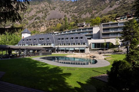 Day, Natural landscape, Mountain view, Swimming pool