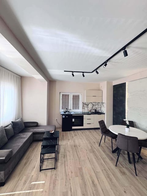 Kitchen or kitchenette, Living room, Dining area