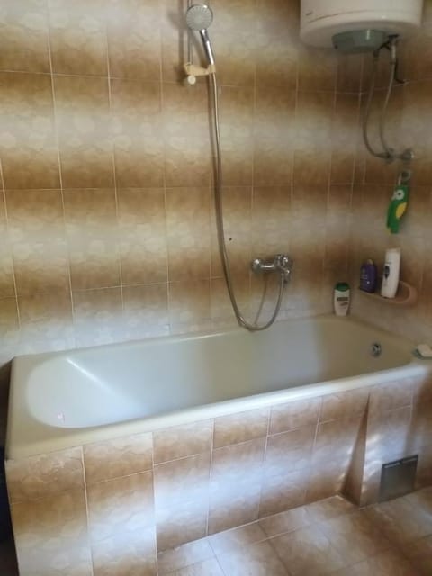 Rooms Ana Bed and Breakfast in Dobrota