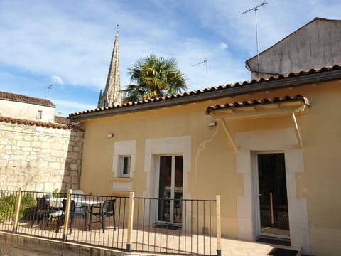 Property building, Landmark view