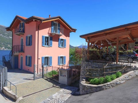Facade/entrance, Lake view, Mountain view