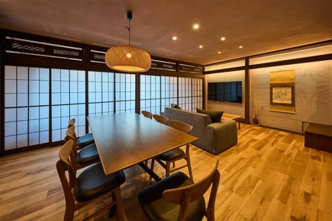 Living room, Diving