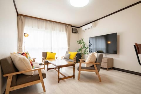 Communal lounge/ TV room, TV and multimedia, Living room