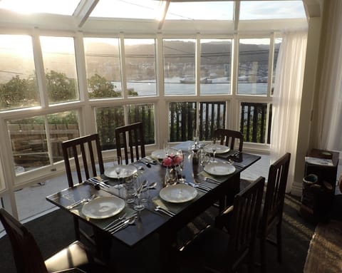 Dining area, City view, Sea view, Sea view