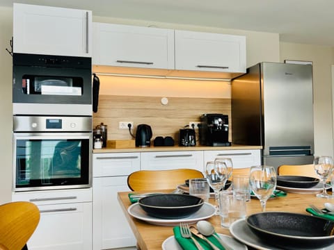 Kitchen or kitchenette, kitchen
