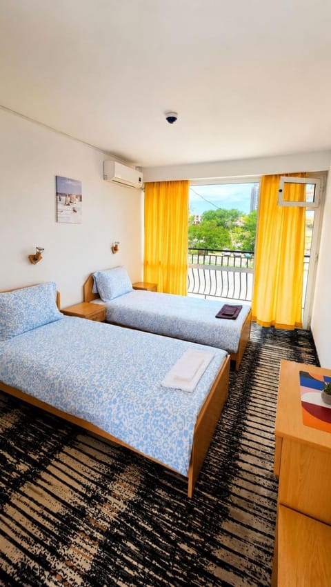 Bed, Balcony/Terrace, Photo of the whole room
