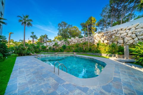 Spring, Day, Garden, Garden view, Pool view, Swimming pool