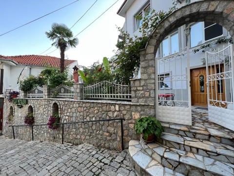 Villa Metulevi Bed and Breakfast in Ohrid