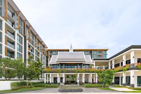Property building, Day, Garden
