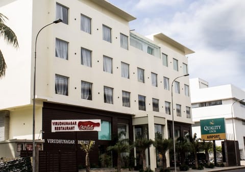 Property building, Neighbourhood