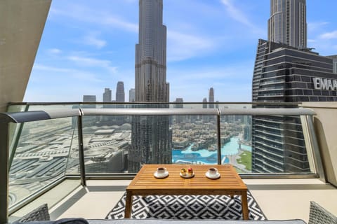Patio, Day, Natural landscape, View (from property/room), Balcony/Terrace, Seating area, Dining area, Sea view