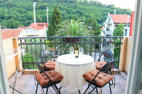 Day, Balcony/Terrace