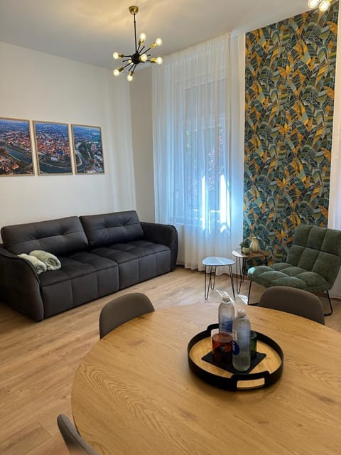 Living room, Meals, Family, Family, Family