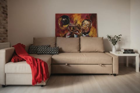 Bed, Living room, Photo of the whole room, Seating area