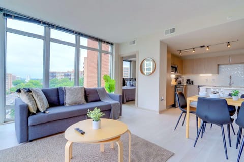 Living room, Dining area