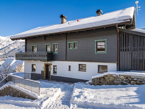 Property building, Winter
