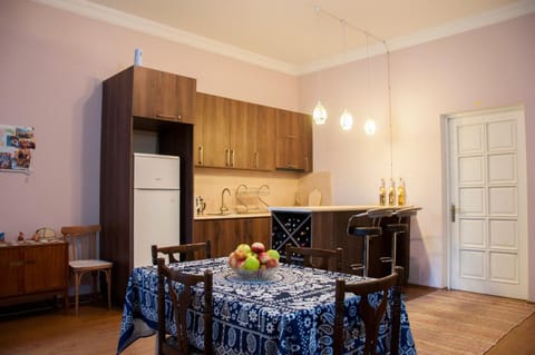 Communal lounge/ TV room, Lobby or reception, Communal kitchen