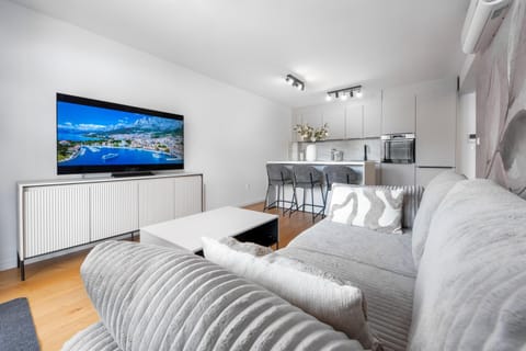Living room, kitchen