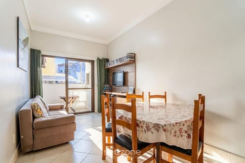 TV and multimedia, Living room, Dining area