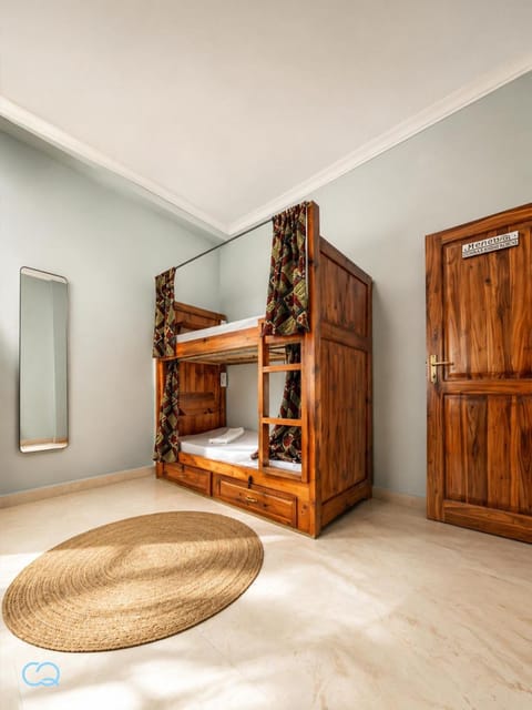 Bed, Photo of the whole room, bunk bed