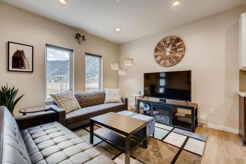 TV and multimedia, Living room, Seating area