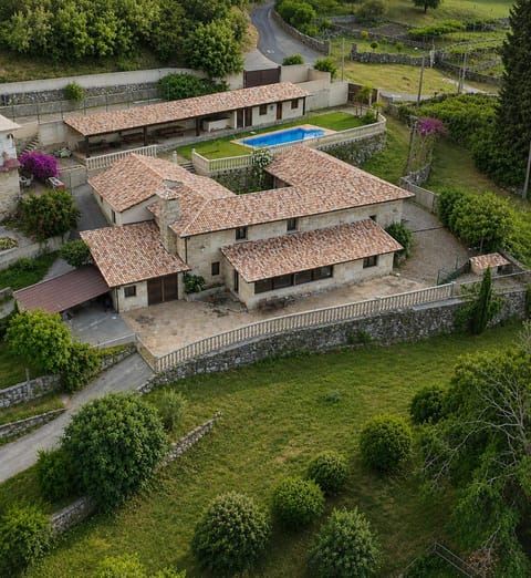 Natural landscape, Bird's eye view, Garden, Garden view, Pool view, Street view, Swimming pool